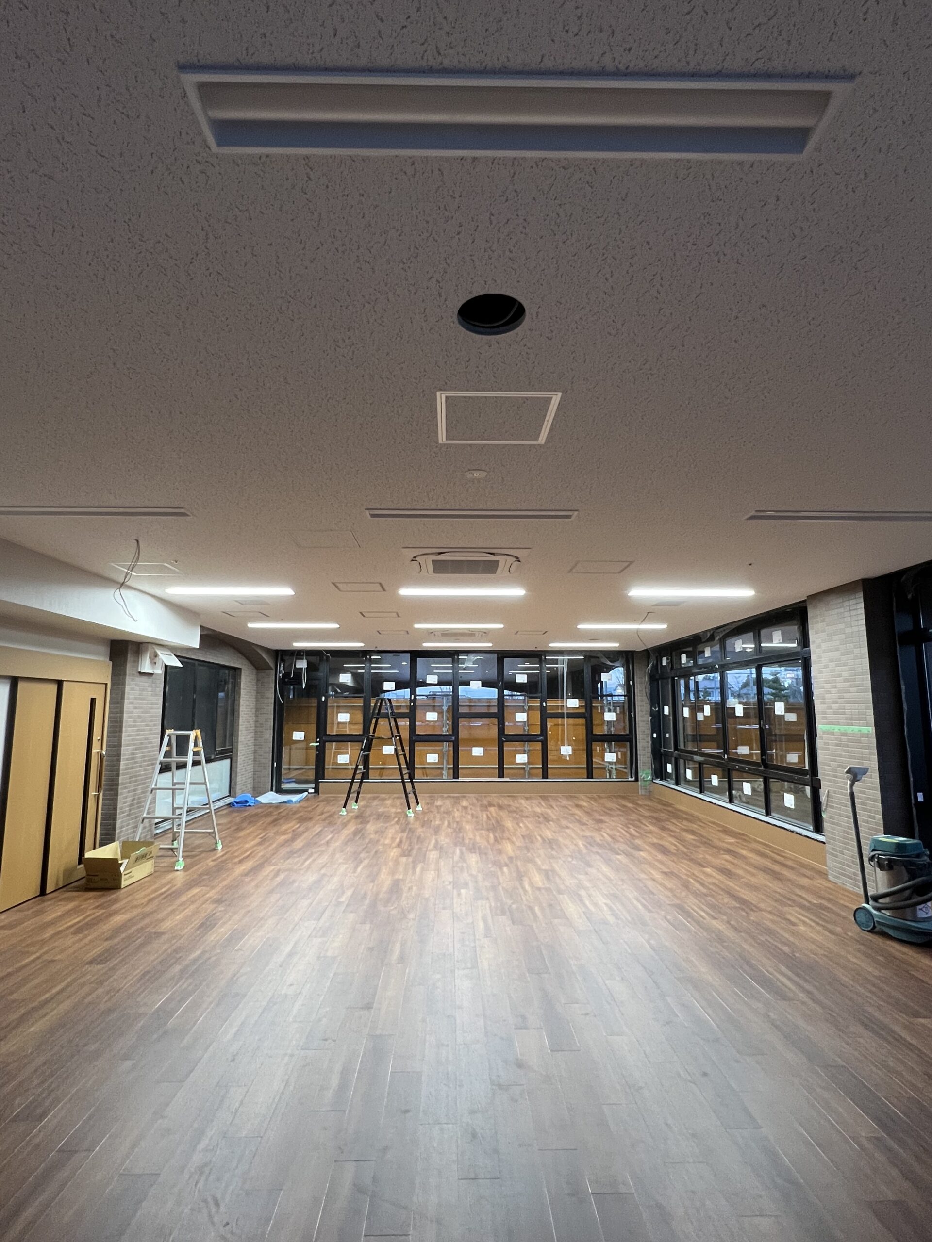 配線 天井内仕込み 照明 配線器具取付けを行いました！<br />
